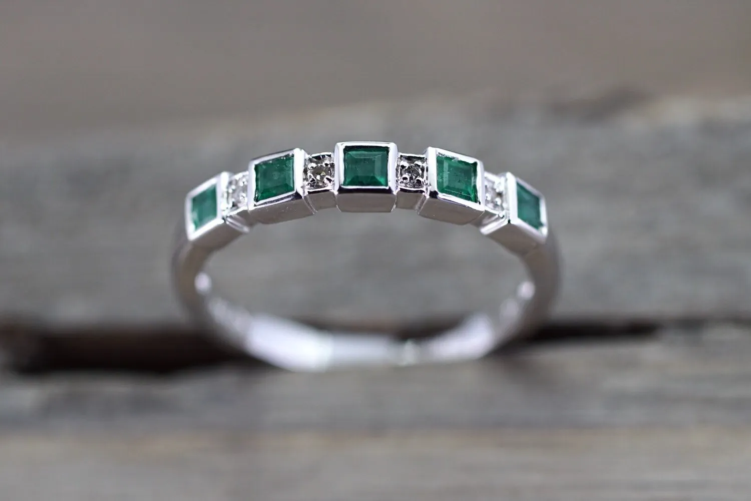 14k White Gold Square Princess Cut Emerald Gemstone Diamond Vintage Antique Classic Band Ring Style Design Art Deco Chic