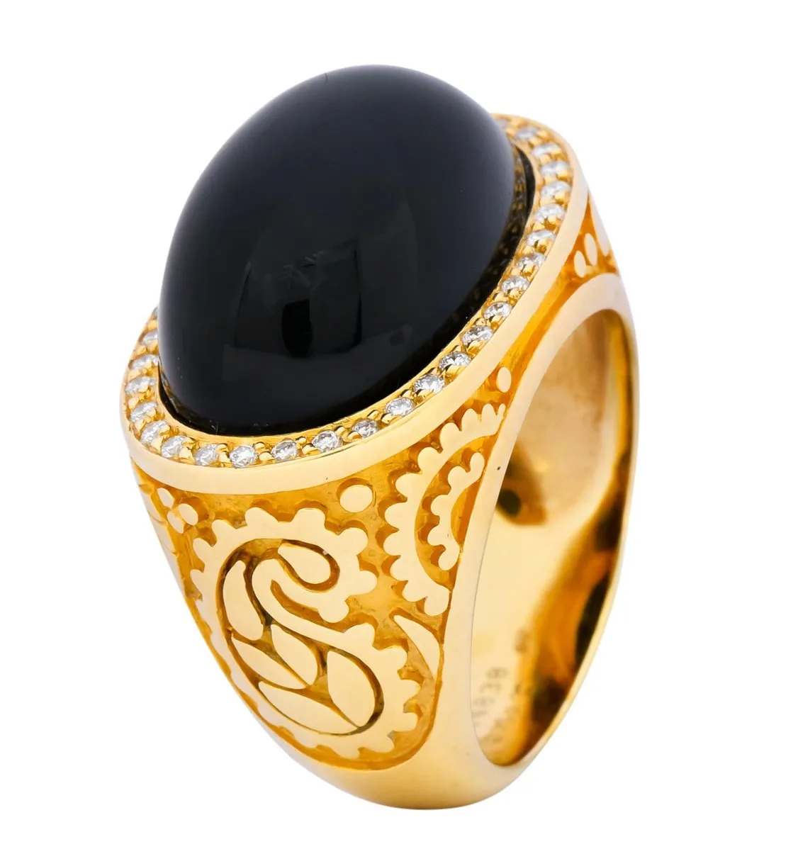 Carrera y Carrera Black Onyx 0.40 CTW Diamond 18 Karat Yellow Gold Cocktail Ring