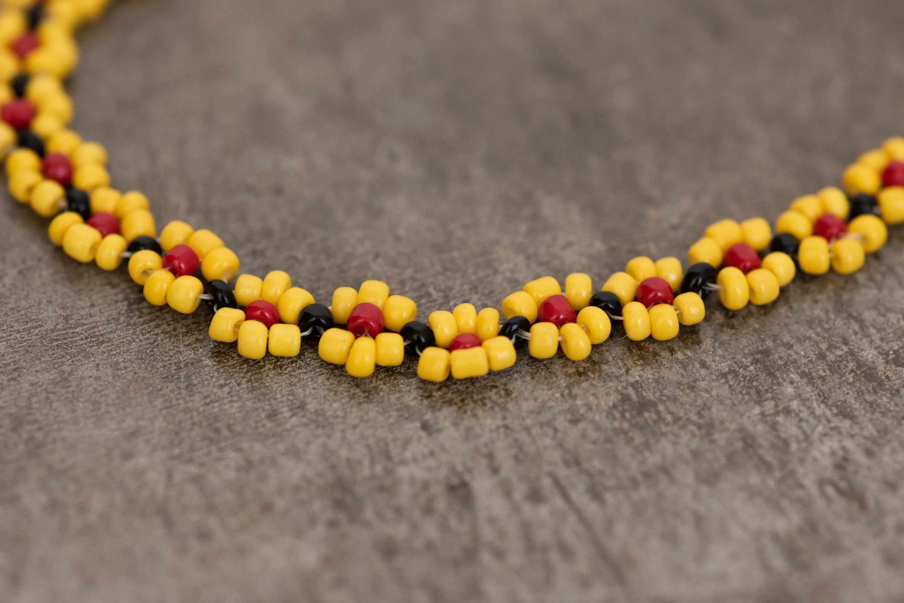 Daisy Floral Choker in Yellow