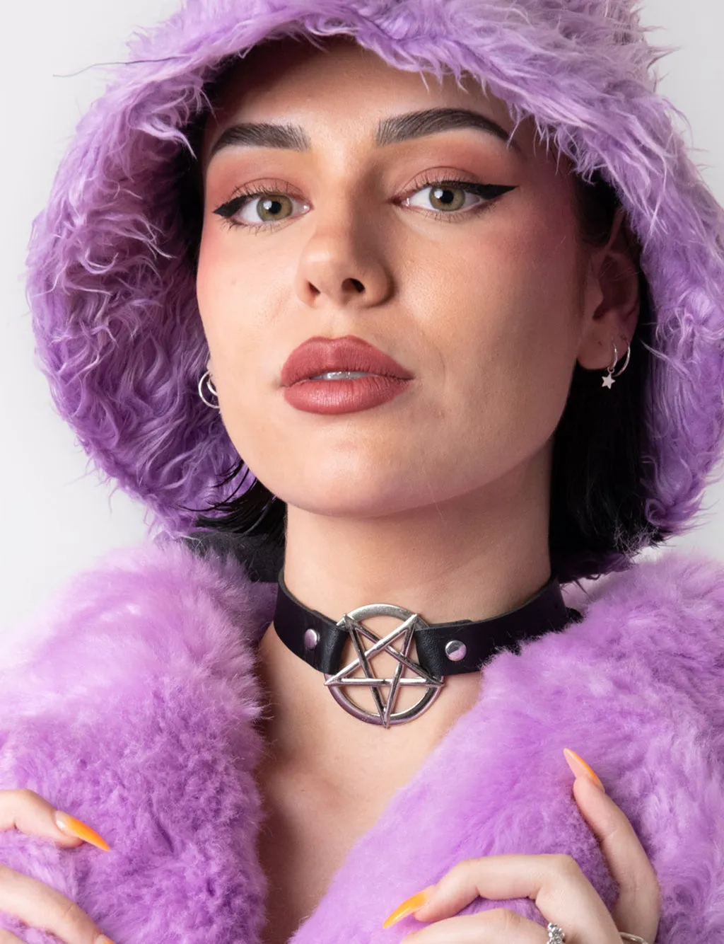 PENTAGRAM CHOKER