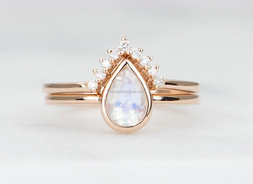 Rainbow Moonstone 14K Gold Engagement Ring Set with Two Diamond Wedding Bands AD1587