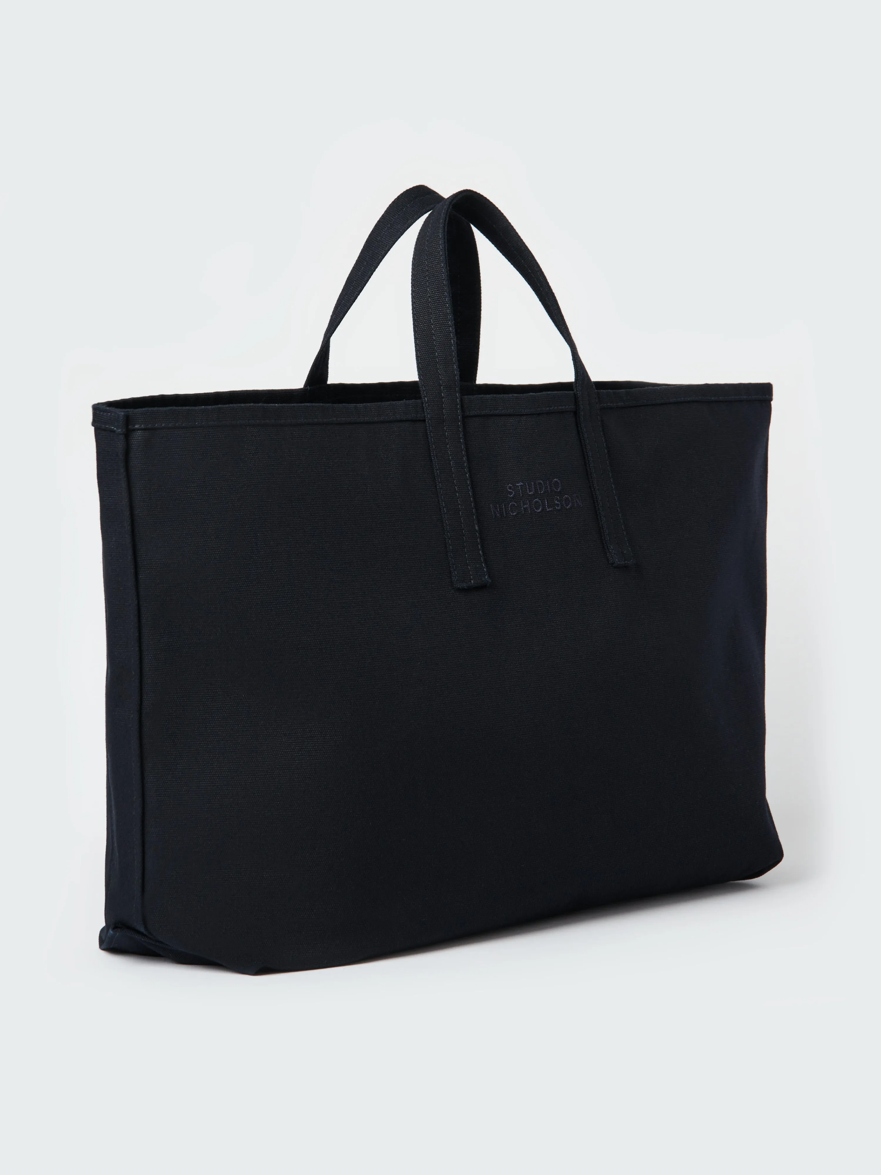 Standard Tote in Darkest Navy