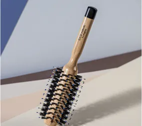 THE BLOW-DRY BRUSH N°1