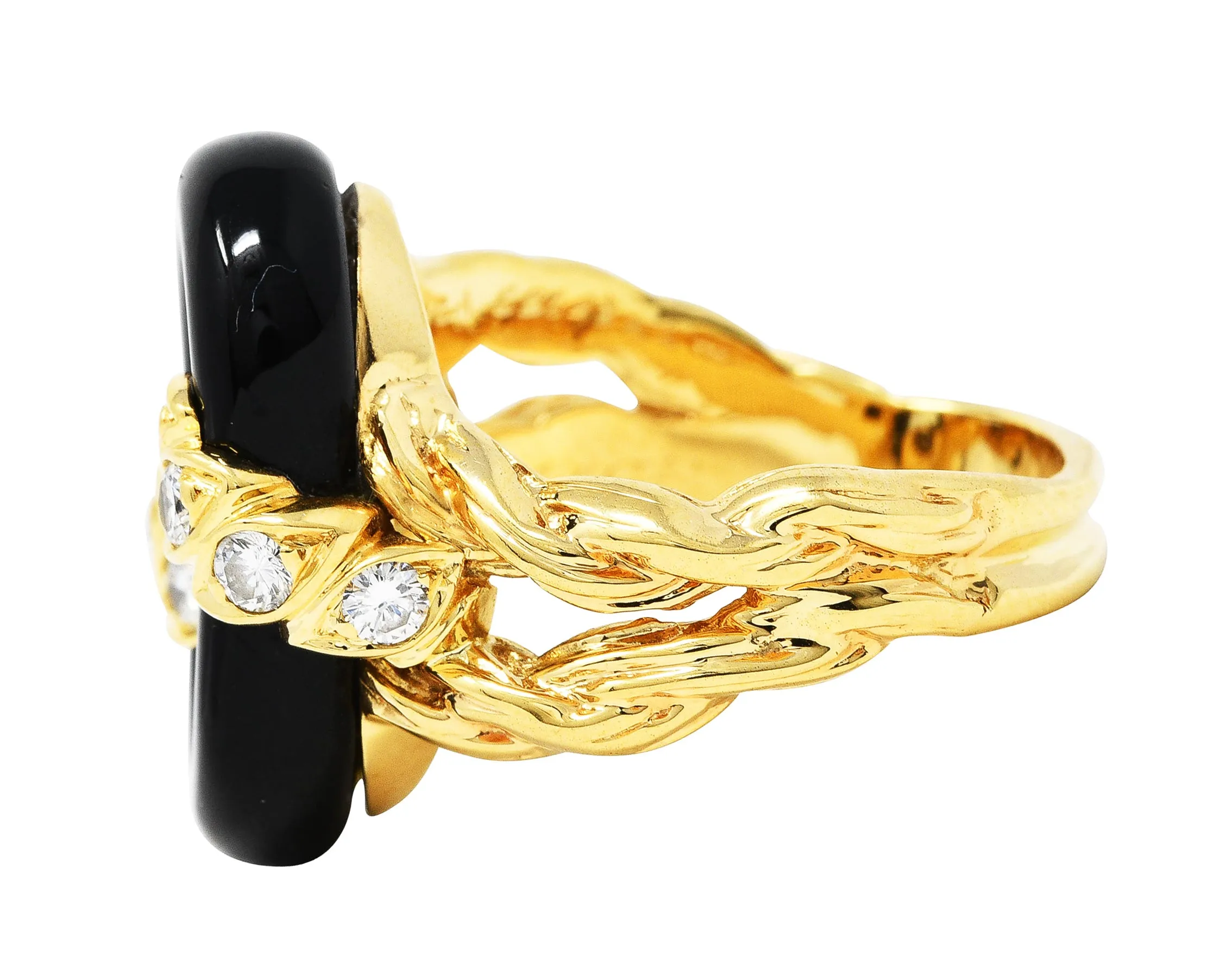 Van Cleef & Arpels Onyx Diamond 18 Karat Gold Linkage Ring